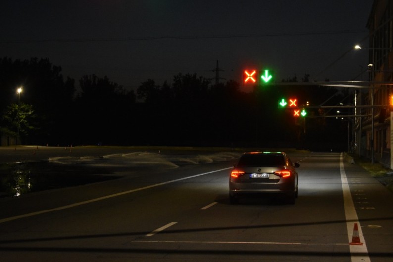 Noční škola smyku – zažijete, jaké to je mít auto pod kontrolou, když svět spí - 4h