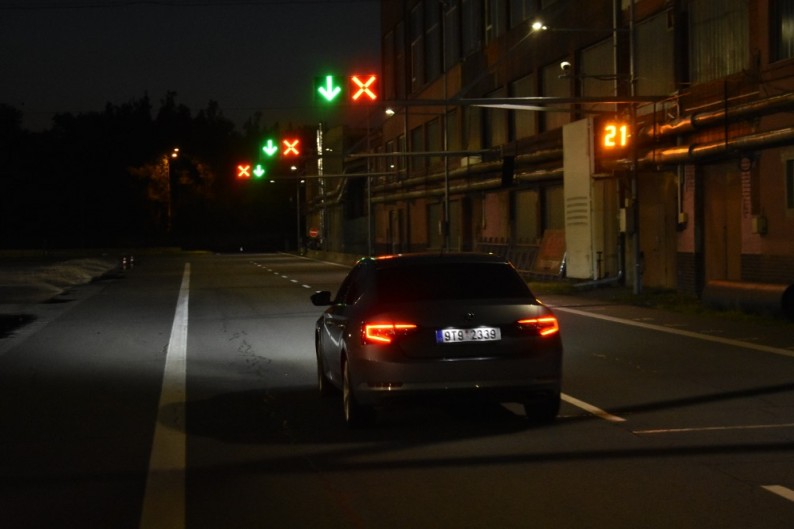 Noční škola smyku – zažijete, jaké to je mít auto pod kontrolou, když svět spí - 4h