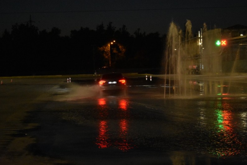 Noční škola smyku – zažijete, jaké to je mít auto pod kontrolou, když svět spí - 4h