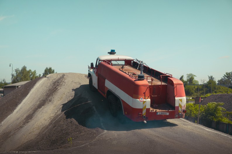 Do terénu i na houpačku v kabině 4 speciálů Tatra