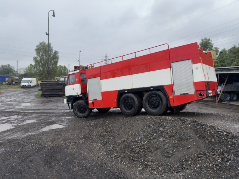 Jízda terénem v TATŘE 815 CAS32